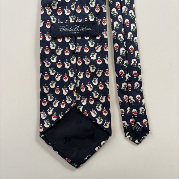 BROOKS BROTHERS MAKERS SNOWMAN MOTIF TIE DESIGNER Holiday Christmas silk - Picture 3 of 6